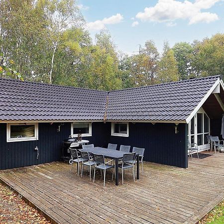 Four-Bedroom Holiday Home In Vaeggerlose 8 Bøtø By Eksteriør bilde