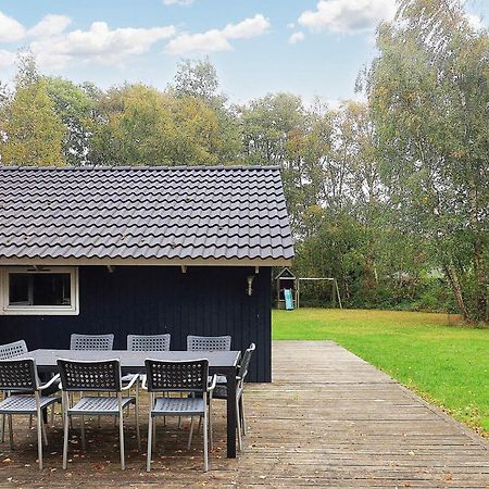 Four-Bedroom Holiday Home In Vaeggerlose 8 Bøtø By Eksteriør bilde